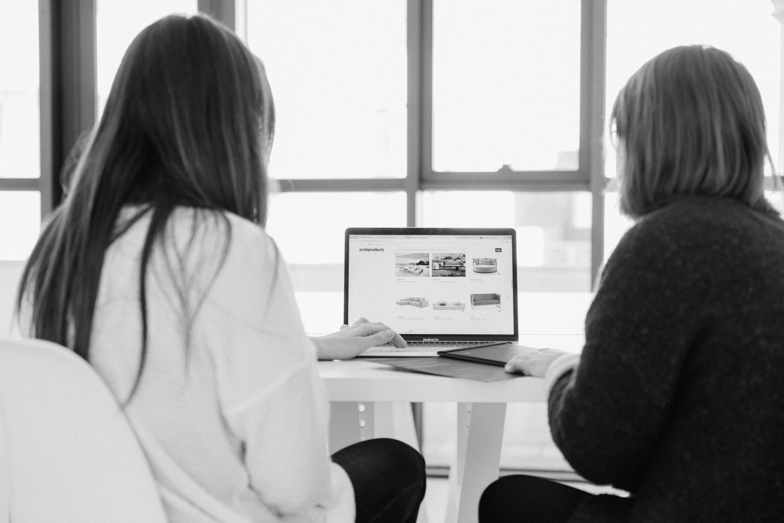 Choose the Best E-Commerce Platform for Your Online Store